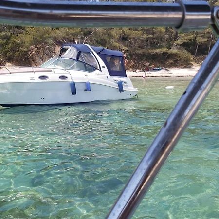 Отель Hebergement Insolite Sur Un Bateau A Quai Ла-Лонд-ле-Мор Экстерьер фото
