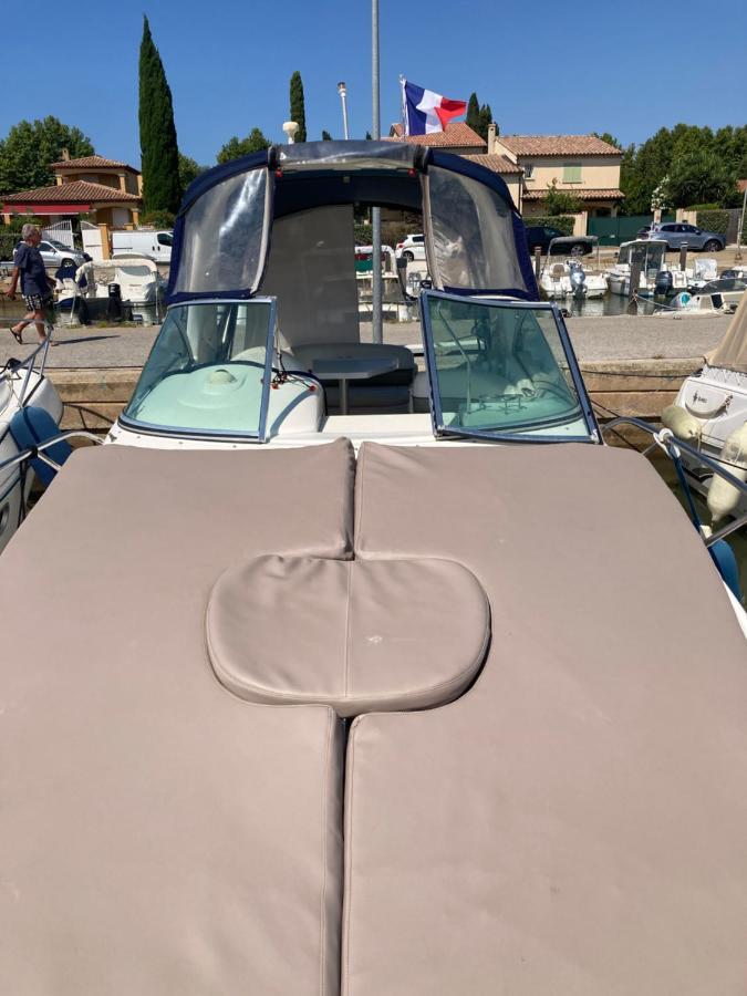 Отель Hebergement Insolite Sur Un Bateau A Quai Ла-Лонд-ле-Мор Экстерьер фото