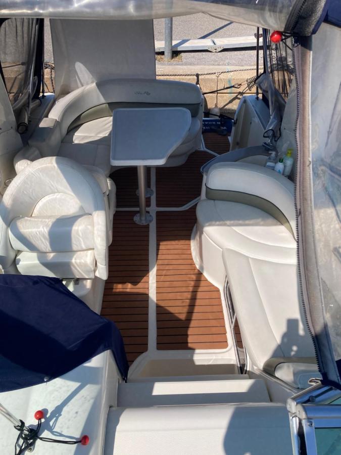 Отель Hebergement Insolite Sur Un Bateau A Quai Ла-Лонд-ле-Мор Экстерьер фото